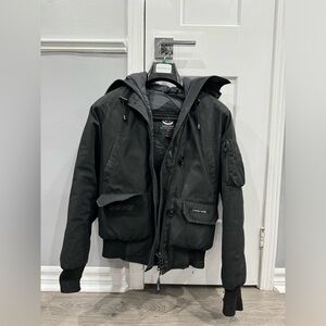 Canada Goose Men’s Bomber Jacket (Black, Size S/P)